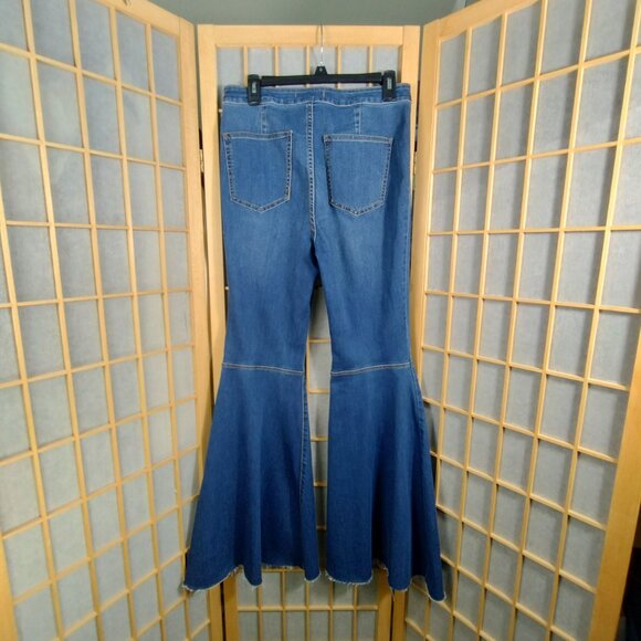 Free People Raw Hem Bell Bottom Jeans Size 29 - Picture 2 of 11